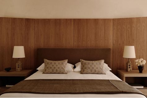 Hotel Headboard, Charles Zana, Minimal Bedroom Design, Minimal Bedroom, Parisienne Chic, Brown Bedroom, Classic Bedroom, French Interior, Interior Design Studio