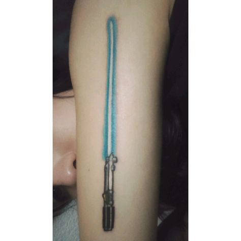 Tattoo uploaded by Sandra Gómez • #LightSaber #AnakinSkywalker • 375216 • Tattoodo Obi Wan Lightsaber Tattoo, Saber Tattoo, Anakin Lightsaber, Anakin Skywalker Lightsaber, Obi Wan Lightsaber, Lightsaber Tattoo, Skywalker Lightsaber, Necklace Tattoo, Tattoos With Kids Names