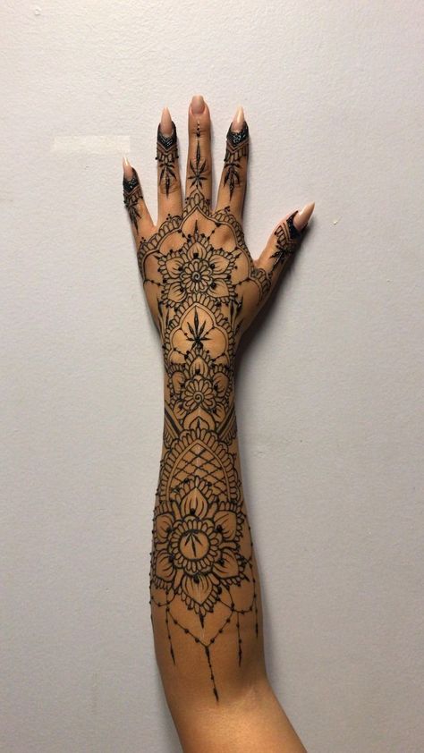 Henna Design Full Hand, Henna Designs Heavy, Full Leg Henna, Henna Sleeve Tattoos For Women, Full Sleeve Henna, Full Hand Henna Designs, Henna Designs Full Hand, Henna Full Hand, Full Arm Henna