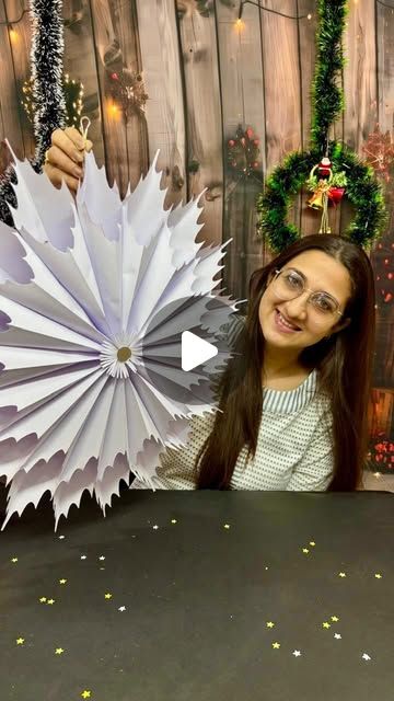 Chetchathomies - Aminaz on Instagram: "Diy Giant Snowflakes ❄️Christmas Paper Craft 🎄🎁

#diy #papercraft #crafts #paper #instagram #christmas #christmasdecor #decor #decoration #giant #snowflakes #festive #newyear #instagramreels #viral #viralvideo #viralreels #viralreel" Giant Snowflakes, Christmas Paper Craft, Diy Fails, Pastor Appreciation, M Craft, Fun Diy Projects, Paper Snowflake, Pastors Appreciation, Glow Skin