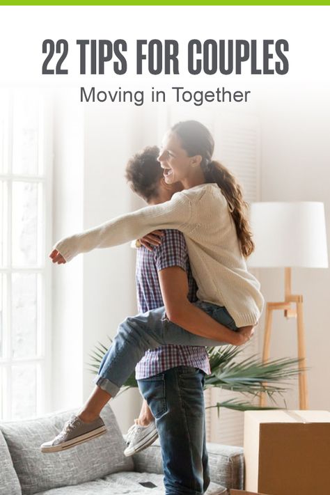 Moving in together is a huge life transition for couples! Whether you’re a few months into dating or about to get married, there are a lot of little things to work out before taking this major step forward in your relationship. Check out these tips for making your move-in experience go as smoothly as possible! Boyfriend Moving In Gift, Moving In Together Quotes Couples, Move In Together Couples, Moving Together Couples, Living With Boyfriend Moving In Together, Combining Households, Couples First Apartment Goals, Living With Boyfriend, Couples Moving In Together