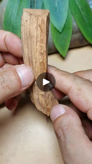 Wood Carving Art For Beginners, How To Carve Wood For Beginners, Wood Carving Art Flat, How To Carve Eyes In Wood, Learn How To Carve Wood, Wood Carving Patterns Sculptures & Statues, Unique Wood Carving, Abstract Wood Carving, Wood Carving Art Sculpture