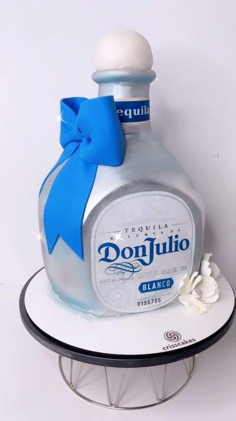 Don Julio Cake Ideas, Don Julio Cakes, Tequila Cake, Alcohol Birthday Cake, Man Cakes, Don Julio Tequila, Bottle Cake, Gravity Cake, Edible Image Cake