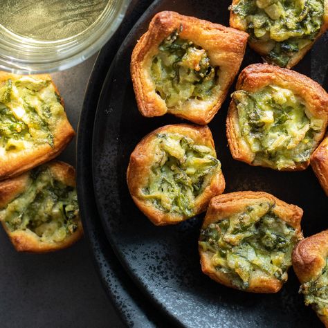 Spinach Artichoke Bites Spinach Artichoke Cups, Spinach Artichoke Bites, Water Properties, Artichoke Bites, Artichoke Appetizer, Spinach Bites, Spinach Puff Pastry, Puff Pastries, Whole Foods Vegan