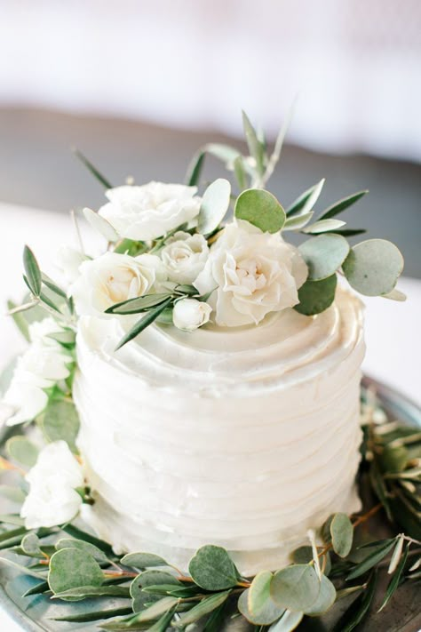 Tiny Wedding Cakes, Wedding Cakes With Blue Accents, Mini Wedding Cakes For Two, Very Small Wedding Cake, Cake As Centerpiece Wedding, Diy Small Wedding Cake, 4 Inch Wedding Cake, Simple Summer Wedding Cake, Wedding Cake For 2