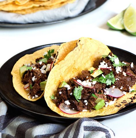 Beef Mole Recipe, Beef Mole, Mole Recipe Mexican, Masculine Guy, Mole Recipe, Wraps Recipes, Mole Sauce, Beef Tacos, Latin Recipes