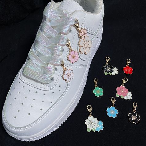 Sakura Shoelace Charms, Shoelaces Pendant - Etsy Charms For Shoes, Shoes Charm, Shoelace Charms, Shoes Decoration, Tot Bag, Shoes Charms, Bold Shoes, Beaded Shoes, Shoe Ideas