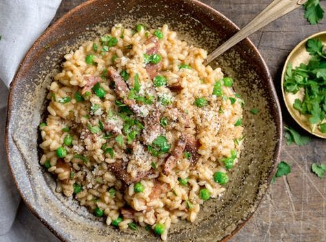 Sunday supper: Baked Ham and Pea Risotto Ham Risotto, Leftover Easter Ham, Pea Risotto, Easy Risotto, Risotto Recipes Easy, Easter Ham, Sunday Suppers, Leftover Ham, Baked Ham