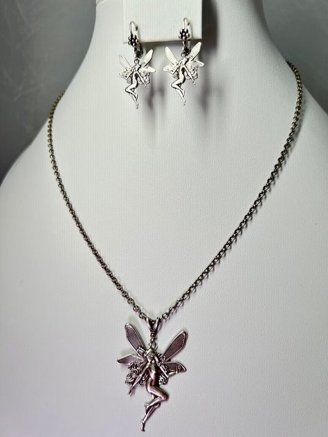 Fairy Charm Necklace, Autumn Coquette, Necklace Fairycore, Fairycore Jewelry, Necklace Fairy, Art Nouveau Silver, Fairy Charms, Celtic Necklace, Nouveau Jewelry