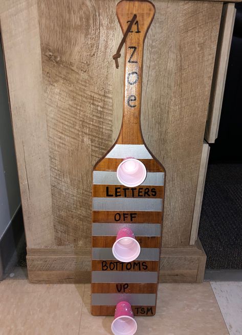 21st Bday Paddle, Big Paddles Sorority Ideas, 21st Paddle, 21 Paddle, 21st Birthday Paddle, Paddles Sorority, Paddle Ideas, Sorority Themes, Red Solo Cup