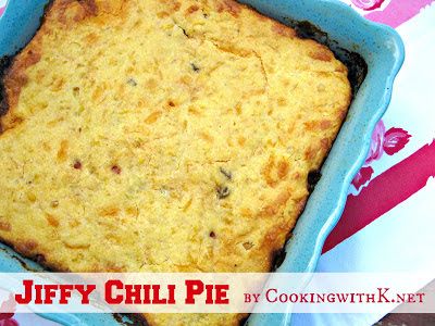 Chili Pie Recipe, Slow Cooker Beef Tacos, Chili Pie, Chili And Cornbread, Slow Cooker Tacos, Southern Kitchen, Country Cook, Cornbread Mix, Corn Bread Recipe