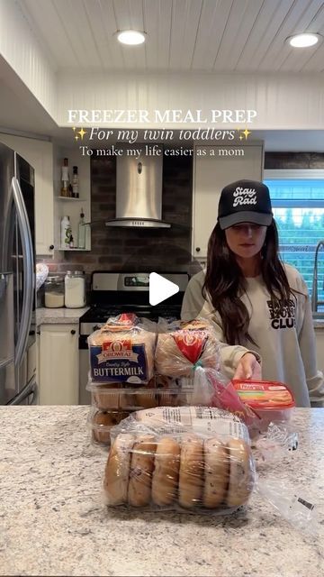 1.2M views · 55K likes | Shelly Kowatch on Instagram: "Just freeze the whole house   #momlife #twinmom #sahm #twintoddlermom #relatablemomcontent #realisticmomlife #toddlermeals #toddlermealideas  #toddlerfoodideas #toddlermealprep #freezermealprep #viral" Sahm Lunch Ideas, Weekend Meal Ideas, Kids Meal Prep, Toddler Meal Prep, Relatable Mom, Freezer Meal Prep, Hungry Girl, Menu Plan, Twin Mom