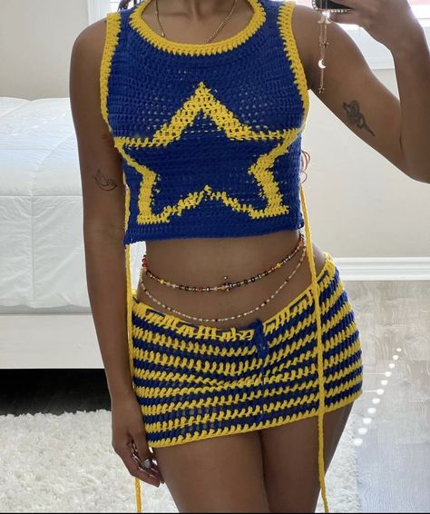 Crochet Fits, Top Crop Tejido En Crochet, Crochet Two Piece, Crochet Outfits, Knit Two Piece Set, Blue Two Piece, Random Aesthetic, Crochet Clothing And Accessories, Crochet Clothing