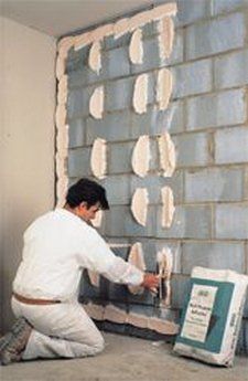 Help on how to plasterboard using the Dot and Dab method on block and brick walls. Advice on plaster boarding walls. Cinder Blocks Diy, Concrete Basement Walls, Plaster Board, Roof Cladding, Concrete Block Walls, Cinder Block Walls, Plasterboard Wall, Cement Walls, Diy Plaster