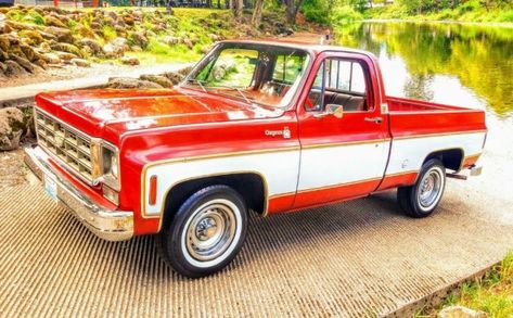 One Owner Survivor! 1977 Chevrolet C10 Short Box #ForSale #C10, #Chevrolet - https://barnfinds.com/one-owner-survivor-1977-chevrolet-c10-short-box/ Classic Trucks Vintage, Vintage Chevy Trucks, Ideas Entryway, Short Box, Chevy Classic, Car Tips, Chevrolet Truck, Vintage Pickup Trucks, Chevrolet Pickup