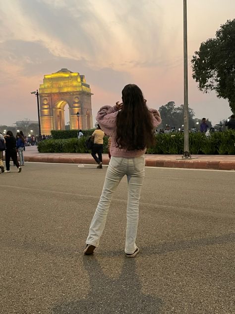 Delhi Aesthetic, Gate Pictures, India Gate, Brooklyn Baby, Woman Back, Picture Poses, Aesthetic Photography, Photo Poses, Gate