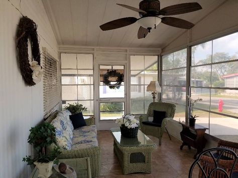 Gallery of mobile home sunroom and Lanai decorating ideas | MH Giant.com Singlewide Mobile Home Ideas, Lanai Decorating Ideas, Mobile Home Room Ideas, Mobile Home Decorating Ideas, Exterior Mobile Home, Mobile Home Design, Home Sunroom, Home Room Ideas, Lanai Decorating