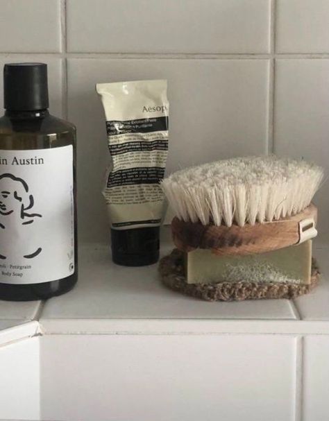 Bathroom Counter, Shower Routine, Green Juice, Body Soap, Beauty Favorites, Dry Brushing, Living Life, Fresh And Clean, Self Care Routine