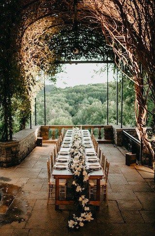 Wedding Venues Nashville Tn, Cheekwood Wedding, Wisteria Arbor, Forest Wedding Venue, Tennessee Wedding Venues, Wedding Venues Indoor, Indoor Wedding Ceremonies, Nashville Wedding Venues, Estate Garden