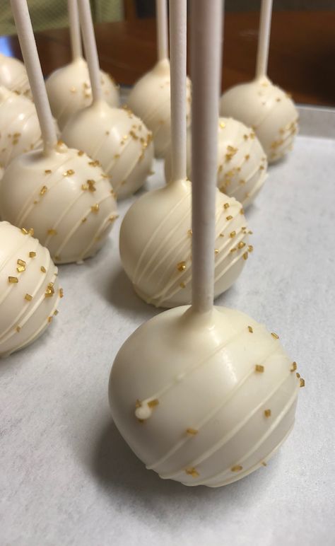 Gender Neutral Cake Pops, Beige Cake Pops, Gender Reveal Cake, Party Inspiration, Gender Reveal, Cake Ideas, Cake Pops, Engagement Party, Candy Bar