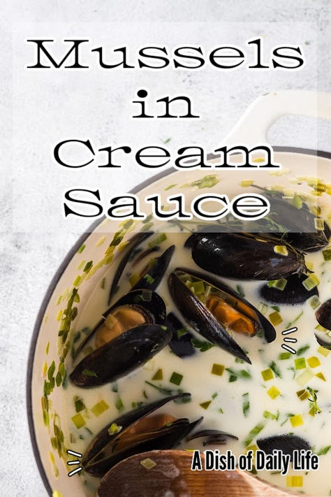 Indulge in these mussels in cream sauce. Plump mussels are bathed in a velvety cream sauce infused with herbs—each bite gives a burst of oceanic goodness enveloped in creamy richness. Perfect for a cozy dinner or an elegant appetizer, this dish will leave your taste buds singing. #numstheword #musselsincreamsauce #musselsleekscreamrecipe #musselswithleeksandcream #musselswithleeks #musselsandleeks #leeksandmussels #creamsauceformussels #musselsincreamsaucerecipe #musselsinwhitecreamsauce Food Rocks, Steamed Mussels, Mussels Recipe, Delicious Seafood Recipes, Cozy Dinner, Mouthwatering Recipes, Trending Recipes, Seafood Dinner, Favorite Comfort Food