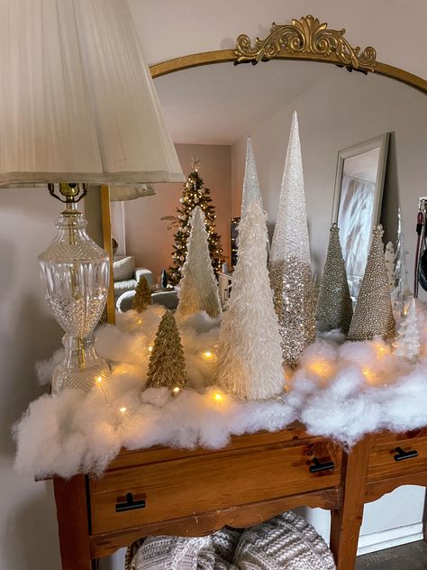 Christmas decor gold aesthetic, christmas trees, therapy, home decor, aesthetic, christmas inspo