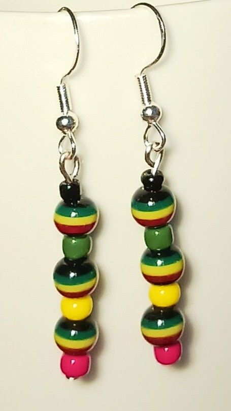 Total length 2" Aretes Diy, Rasta Colors, Creative Stuff, African Fashion Dresses, Ear Jewelry, Jamaica, African Fashion, Beaded Earrings, Washer Necklace