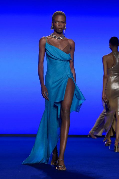 Creation Couture, Irina Shayk, Fashion Week Runway, Adriana Lima, Tall Women, Fashion Show Collection, Audrey Hepburn, Asymmetrical Dress, Kendall Jenner