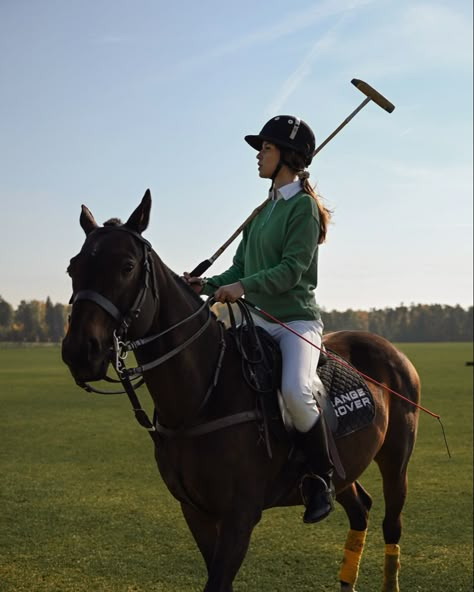 Horse Polo Aesthetic, Old Money Equestrian Aesthetic, Old Money Horse Riding, Polo Sport Aesthetic, Old Money Horse, Old Money Equestrian, Polo Riding, Polo Horse Riding, Polo Aesthetic