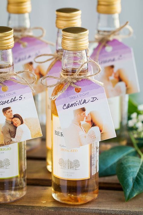 Save this for boozy wedding favor inspiration that your guests will love. Wine Bottle Wedding Favors, Wine Favors, Wine Wedding Favors, Souvenir Ideas, Moscato Wine, Wedding Wine Bottles, Mini Wine Bottles, Easy Wedding Planning, Wedding Souvenir