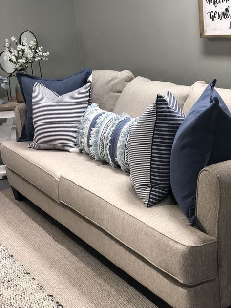 Cream Couch Navy Pillows, Cream Couch With Blue Pillows, Beige Couch With Blue Pillows, Grey Living Room With Cream Sofa, Navy Throw Pillows Living Room, Navy Pillows On Couch, Beige Sofas Ideas Living Room, Cream Sofa Cushion Ideas, Blue Pillows On Couch