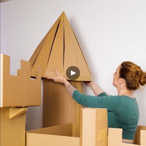 Crazy Buildings, Building A Castle, Cardboard Building, Cardboard Props, Cardboard Castle, Build Projects, Attic Bedrooms, Hogwarts Castle, Cardboard House