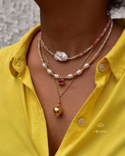 MACABEO JOYAS on Instagram: "Si te parece que el look bohemio es el más chic, déjame un girasol 🌻abajo en los comentarios ❗️🔝🎊🎁🥰 WhatsApp #macabeojoyas +57 323 575 8531 (Colombia) +34 608 93 71 16 (España) #picoftheday #smile #friends #fashion #fun #collar #collares #collaresmacabeojoyas" Friends Fashion, Collar, On Instagram, Instagram