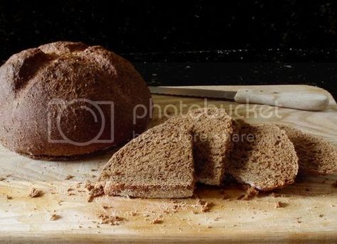 Peaceful Cooking: Black Russian Rye Bread Black Rye Bread Recipe, Polish Rye Bread, Black Russian Rye Bread Recipe, Russian Black Bread, Black Russian Bread, Russian Rye Bread, Russian Lunch, Barley Bread, 100% Rye Bread Recipe