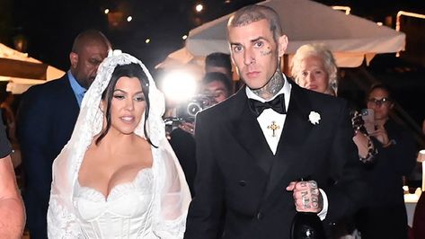 Kim Kardashian Wedding Dress, Kim Kardashian Wedding, Kardashian Wedding, Royal Wedding Dress, Travis Barker, Catholic Wedding, Kris Jenner, Gorgeous Wedding Dress, Blink 182