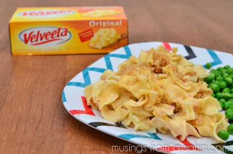 Tuna Noodle Casserole Healthy, Cheesy Tuna Noodle Casserole, Tuna Noodle Casserole Easy, Recipes With Velveeta Cheese, Pasta Tuna, Velveeta Recipes, Tuna Noodle Casserole Recipe, Tuna Casserole Recipes, Noodle Casserole Recipes