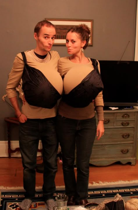 Funny Couple Halloween Costumes, Bff Quotes Funny, Clever Halloween Costumes, Easy Halloween Decorations, Boyfriend Photos, Halloween Costumes Friends, Diy Kostüm, Funny Couples, Funny Halloween Costumes