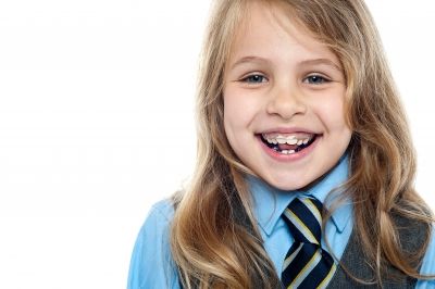 When spelling is a laughing matter Braces For Kids, Different Types Of Braces, Types Of Braces, Kids Braces, Braces Tips, Traditional Braces, Braces Girls, Kids Teeth, Dental Braces