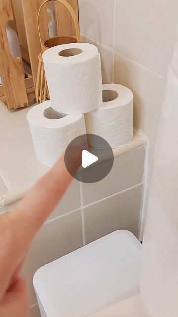 Interior Design & Home Decor on Instagram: "Absolutely an amazing idea😍 Credit @casacasitalove 💕💕💕💕What do you think?🤗🧡🥰" Around Toilet Ideas, Amazing Diy Projects, Toilet Paper Display, Bathroom Storage Ideas Over Toilet, Over Toilet Decor Ideas, Toilet Organization Ideas, New Crafts For 2024, Toilet Paper Folding Ideas, Towel Folding Ideas Tutorials