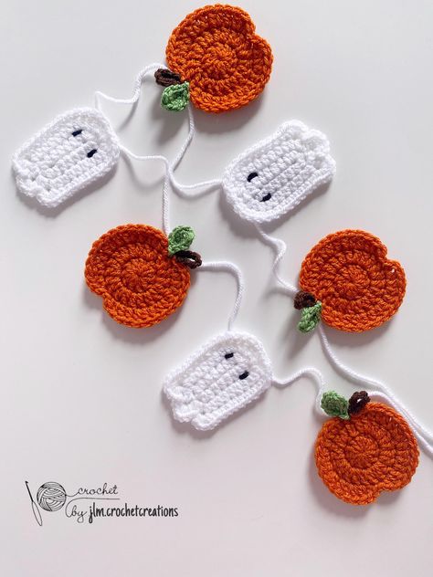 🎃👻 Crochet pumpkin & ghost garland  🔺Approximately 40" long 🔺 🔺Pumpkin approximately 3" x 3" each🔺 🔺 Ghost approximately 3" x 2" each 🔺 🔺Small hoop on each end for hanging🔺 ⭐️Handmade by myself using 100% acrylic yarn⭐️ 📍 Please note the colour may be slightly different in the pictures compared to real life because of the lighting or depending on the setting of your monitor 📍 📍Length may differ slightly due to handmade nature of the item📍 ⭐️Thank you for taking the time to look at Crochet Projects Autumn, Crochet Ghost Coasters Free Pattern, Fall Decor Handmade, Cute Things To Crochet For Christmas, Crochet Aesthetic Decor, Crochet Ghost With Pumpkin, Crocheted Fall Decor, Halloween Crochet Room Decor, Halloween Decor Crochet Patterns Free