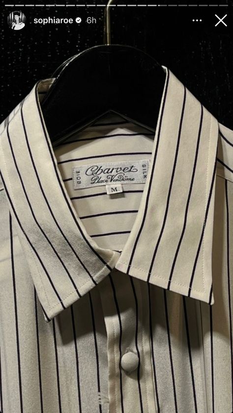 sophiaroe Charvet Shirt, Trippy Pictures, White Stockings, Packaging Labels, Classic Man, Different Styles, Shirt Blouses, Design Inspiration, Stripes