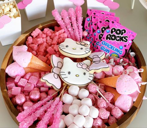 #charcuterie #candyboard #hellokittyparty #hellokittyfood #candybar #candy Hello Kitty Sweet Table, Hello Kitty Food Ideas Diy, Hello Kitty Snack Table, Game Ideas For 1st Birthday Party, Hello Kitty Spa Party Birthday, Hello Kitty Birthday Party Food, Sanrio Sweet 16, Hello Kitty Sleepover Party, Kuromi Party Favors