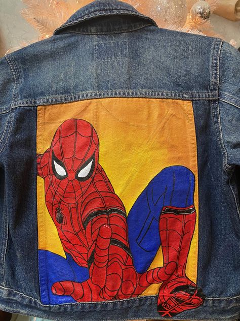 Spiderman Hand, Jean Painting, Jacket Painting, Jean Art, Kids Jeans Jacket, Hand Painted Denim, Costume Clothes, Diy Denim Jacket, Diy Beaded Rings