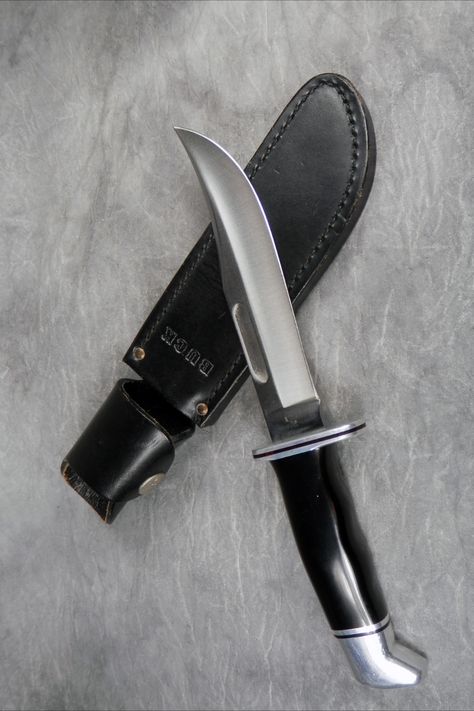 Hoyt Buck's first knife, made from a worn-out file blade in 1902, was a fixed blade, and for many years, all Buck knives were fixed blades. Now, nearly one hundred years later, Buck Knives continues to offer a comprehensive line of fixed-blade knives, ideal for field and work. Buck Knife, Buck Knives, Cool Knives, Fixed Blade Knife, Hunting Knife, Leather Sheath, Folding Knives, Hunting, Wattpad