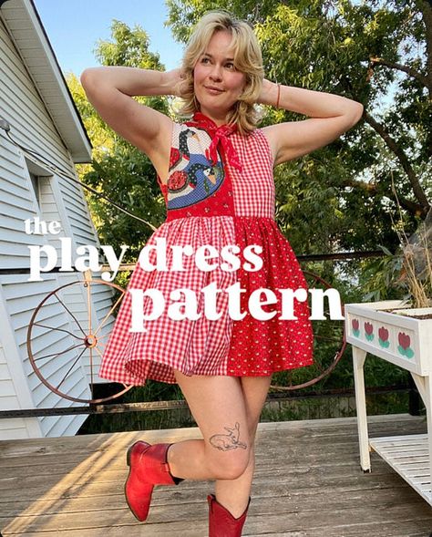 Inclusive Design, Couture Mode, Free Dresses, Easy Sewing Patterns, Play Dress, Dress Sewing Pattern, Dress Sewing, Sewing For Beginners, Vintage Textiles