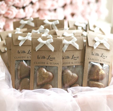 Simple Wedding Favors, Heart Wedding Favors, Homemade Wedding Favors, Creative Wedding Favors, Inexpensive Wedding Favors, Wedding Favor Ideas, Chocolate Wedding Favors, Handmade Wedding Favours, Edible Wedding Favors