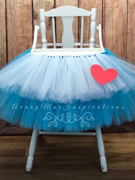 First Birthday Highchair Banner, First Birthday Highchair, High Chair Tutu, Alice In Wonderland Tea Party Birthday, Onederland Birthday Party, 1st Birthday Party For Girls, Birthday Highchair, Design Café, Highchair Banner