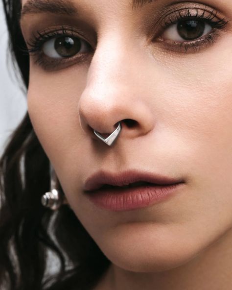 DIVINITY CLICKER | Body Jewelry | Septum Rings – Ask and Embla Unique Septum Jewelry, Enby Style, Ask And Embla, Bijoux Piercing Septum, Cute Septum Rings, Jewelry Alternative, Lip Jewelry, Septum Piercing Jewelry, Face Jewelry