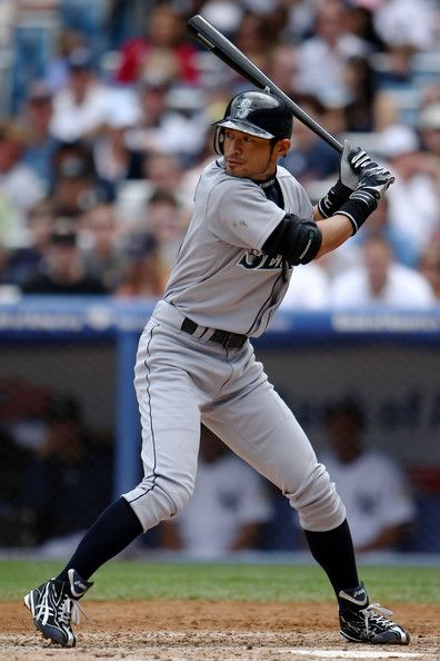 Ichiro Suzuki Baseball Pose Reference, Baseball Reference, Safeco Field, Ichiro Suzuki, Induction Ceremony, Action Pose Reference, Male Pose Reference, 남자 몸, Human Reference