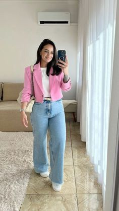 Casual Bar Outfits, Bar Outfits, Blazer Outfits Casual, Outfit Work, Winter Fashion Outfits Casual, Pink Denim, Casual Day Outfits, Classy Fashion, Causual Outfits